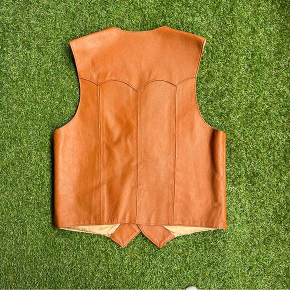 Sam’s Town leather vest - Picture 2 of 3